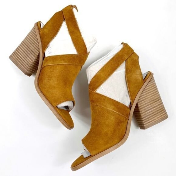 Marc Fisher Vega Sandal Leather Upper Suede Construction Block Heel Size 9.5 - Picture 4 of 15